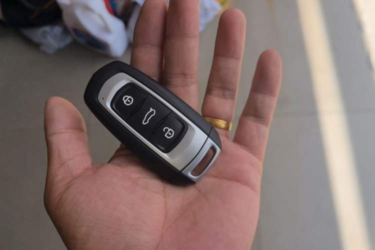 Used Geely Galaxy Panda 2025 210 km – Yuanqi Bear Vehicle Key