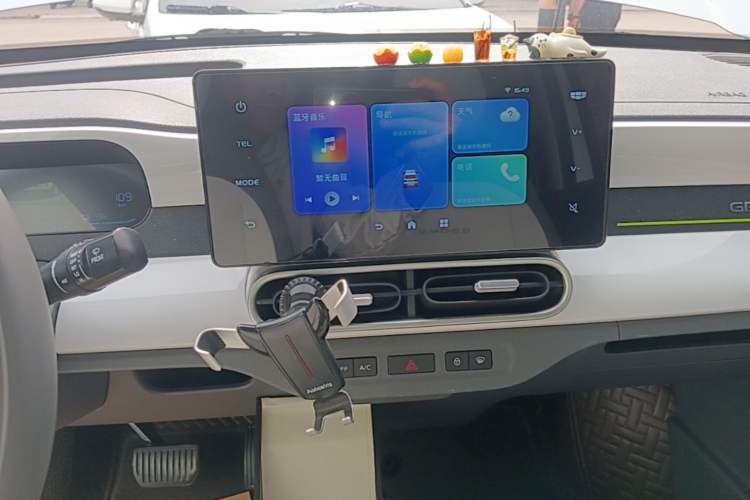 Used Geely Galaxy Panda 2025 210km Panda Kart Audio And AC Panel