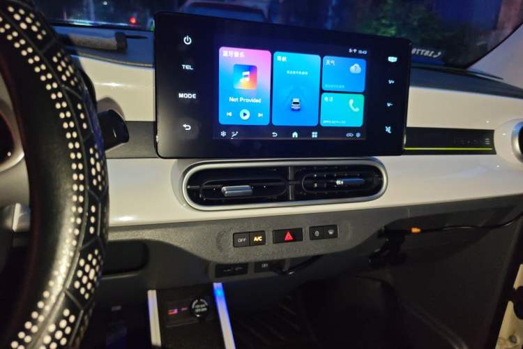 Used Geely Galaxy Panda 2025 210 km – Yuanqi Bear Audio And AC Panel