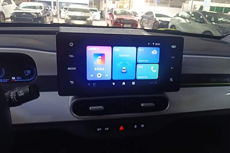 Used Geely Galaxy Panda 2025 210km Panda Rider Audio And AC Panel