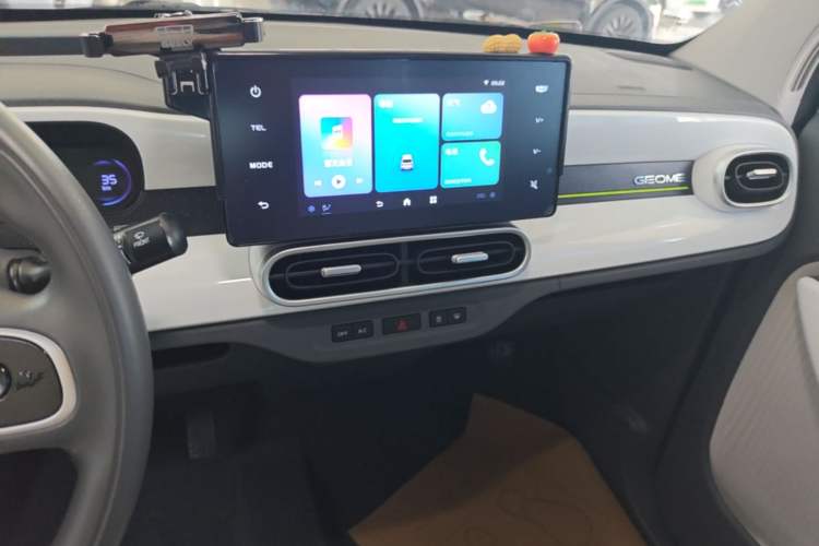 Used Geely Galaxy Panda 2025 210km Panda Kart Audio And AC Panel
