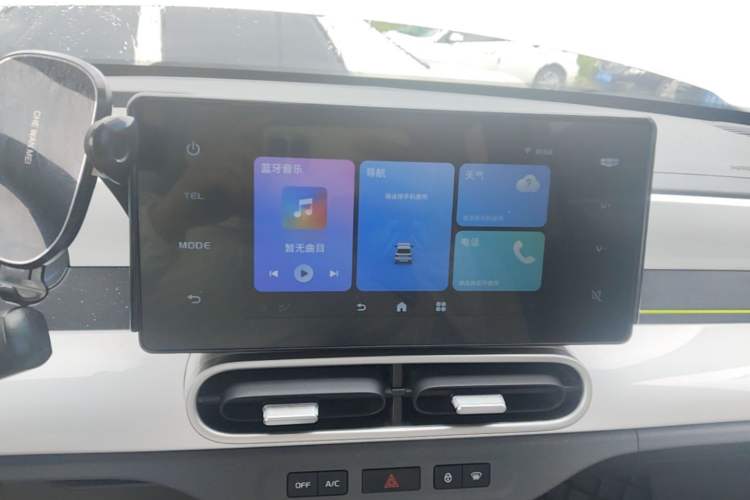 Used Geely Galaxy Panda 2025 210 km – Yuanqi Bear Audio And AC Panel