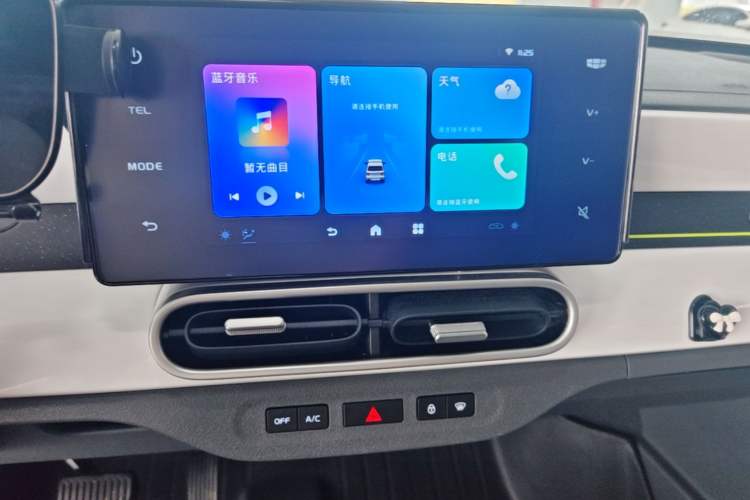 Used Geely Galaxy Panda 2025 210 km – Yuanqi Bear Audio And AC Panel