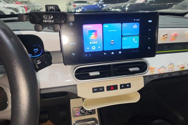 Used Geely Galaxy Panda 2025 210km Panda Kart Audio And AC Panel