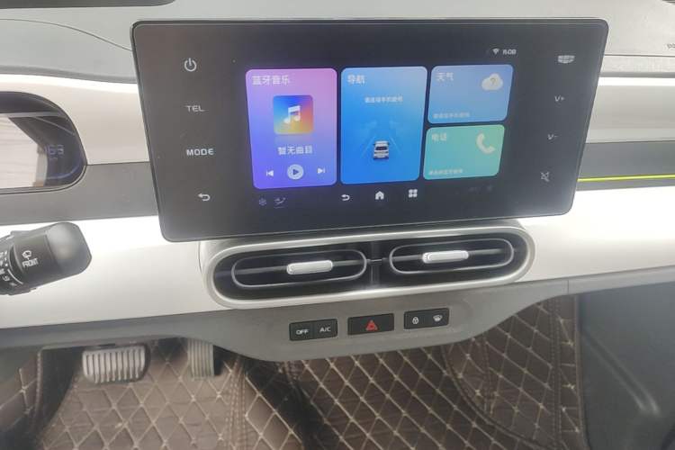 Used Geely Galaxy Panda 2025 210 km – Yuanqi Bear Audio And AC Panel