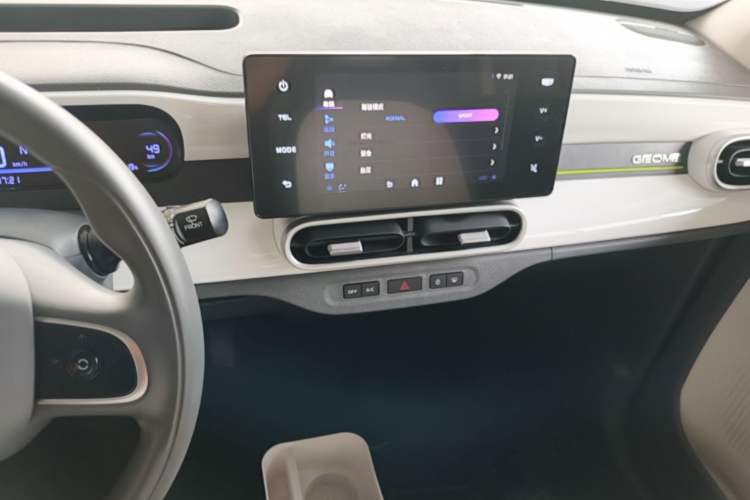 Used Geely Galaxy Panda 2025 210km Panda Kart Audio And AC Panel