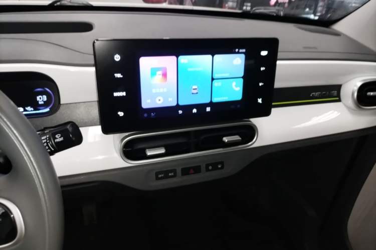 Used Geely Galaxy Panda 2025 210km Panda Kart Audio And AC Panel