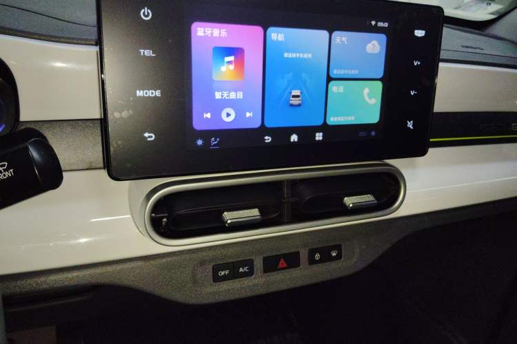 Used Geely Galaxy Panda 2025 210 km – Yuanqi Bear Audio And AC Panel