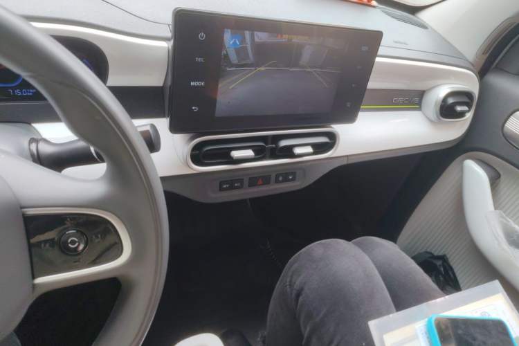 Used Geely Galaxy Panda 2025 210km Panda Rider Audio And AC Panel