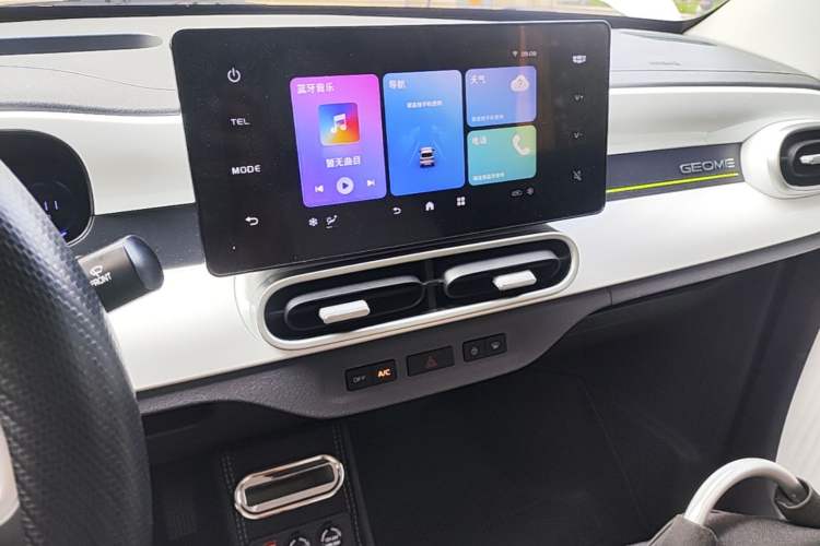 Used Geely Galaxy Panda 2025 210 km – Yuanqi Bear Audio And AC Panel