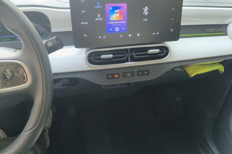 Used Geely Galaxy Panda 2025 210 km – Yuanqi Bear Audio And AC Panel