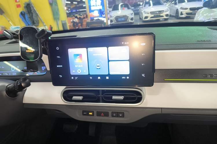 Used Geely Galaxy Panda 2025 210km Panda Kart Audio And AC Panel