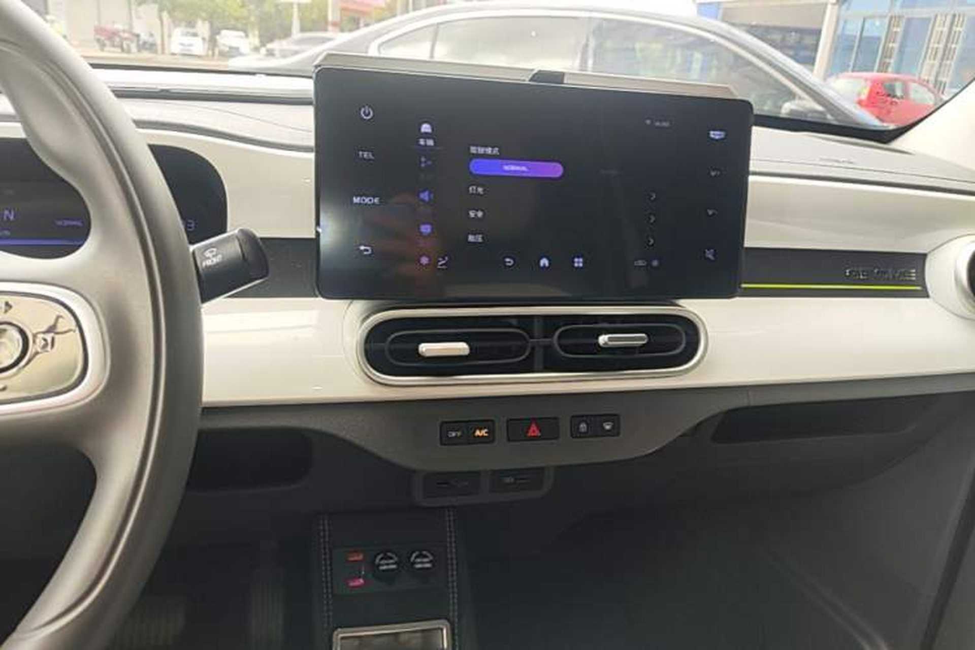 Used Geely Galaxy Panda 2025 210km Panda Kart Audio And AC Panel
