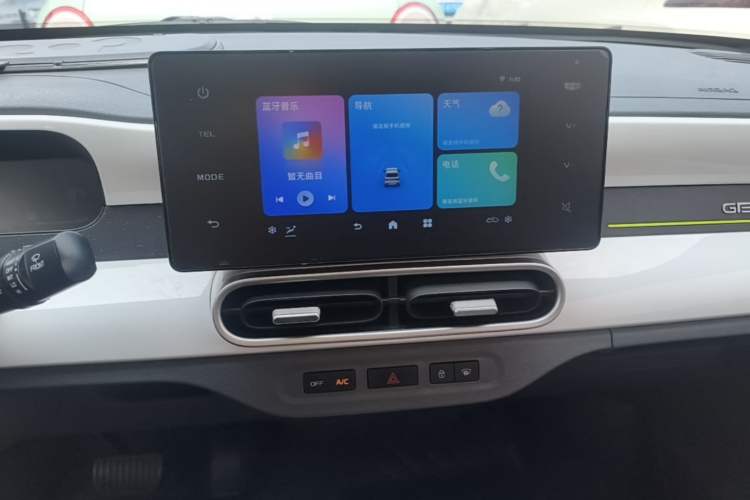 Used Geely Galaxy Panda 2025 210 km – Yuanqi Bear Audio And AC Panel