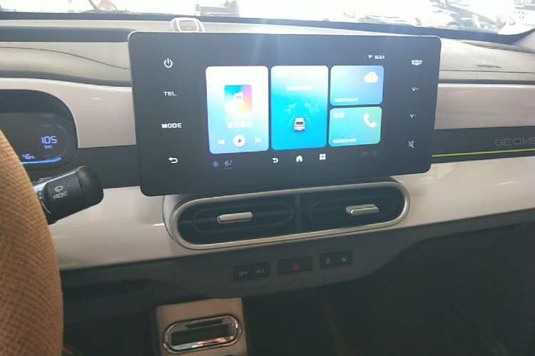 Used Geely Galaxy Panda 2025 210km Panda Kart Audio And AC Panel