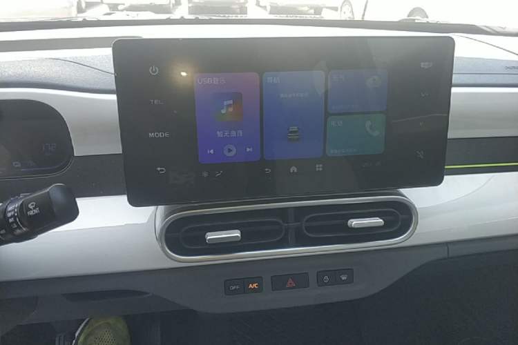 Used Geely Galaxy Panda 2025 210km Panda Kart Audio And AC Panel