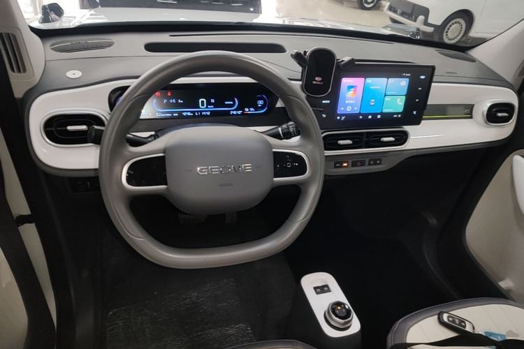 Used Geely Galaxy Panda 2025 210km Panda Kart Center Console