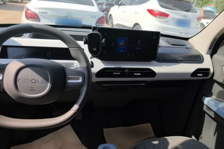 Used Geely Galaxy Panda 2025 210 km – Yuanqi Bear Center Console