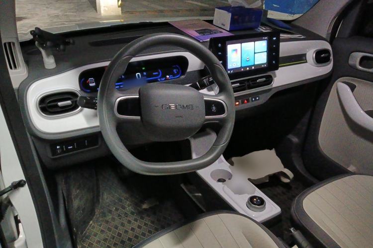 Used Geely Galaxy Panda 2025 210km Panda Kart Center Console