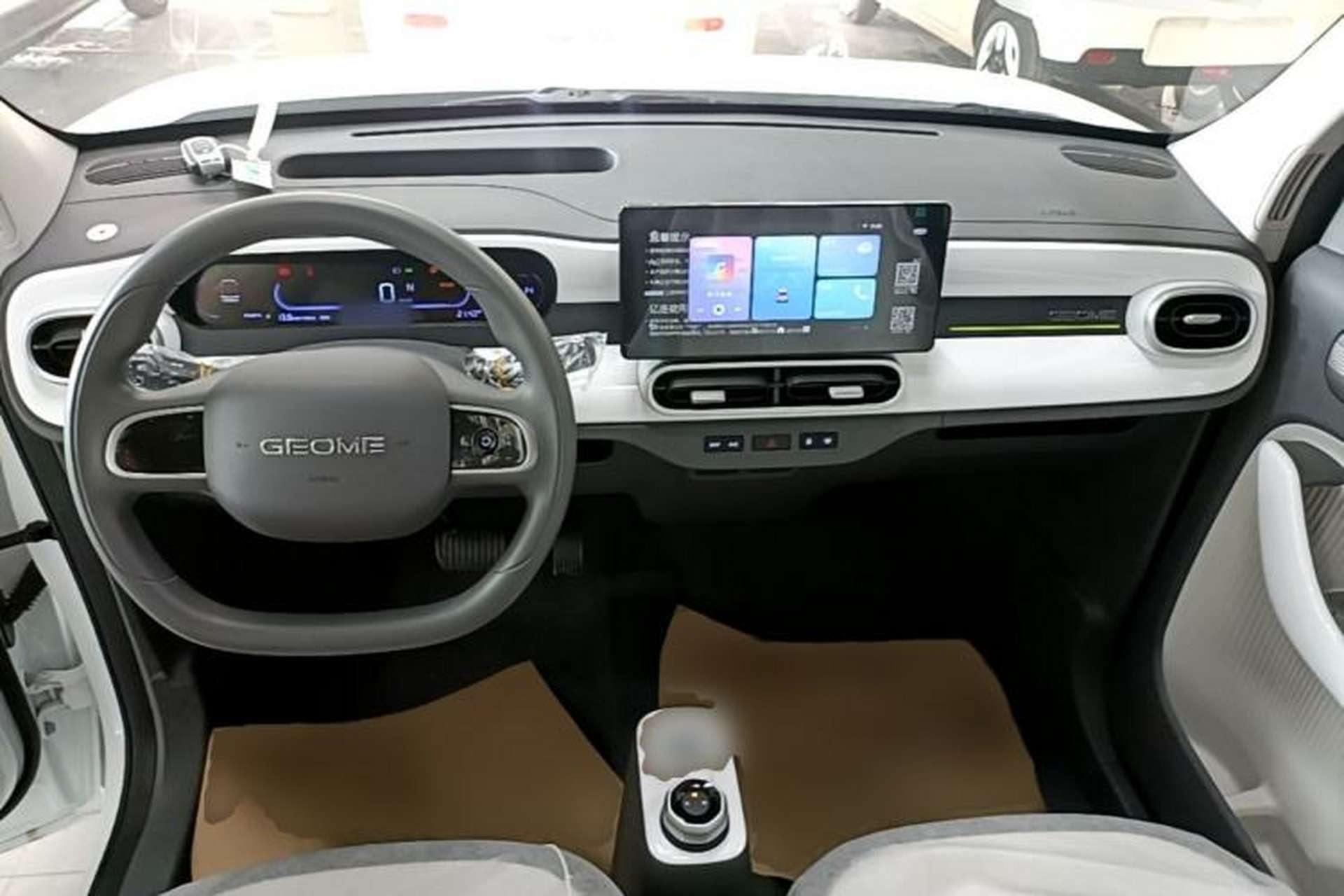 Used Geely Galaxy Panda 2025 210 km – Yuanqi Bear Center Console