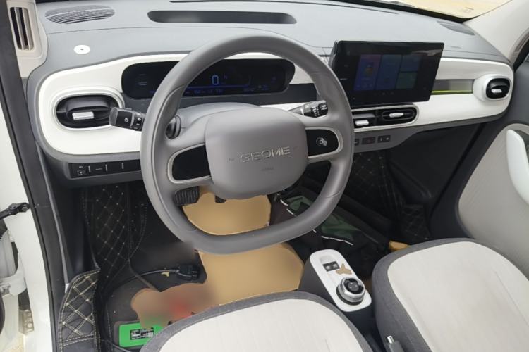 Used Geely Galaxy Panda 2025 210 km – Yuanqi Bear Center Console