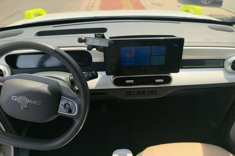 Used Geely Galaxy Panda 2025 210km Panda Rider Center Console