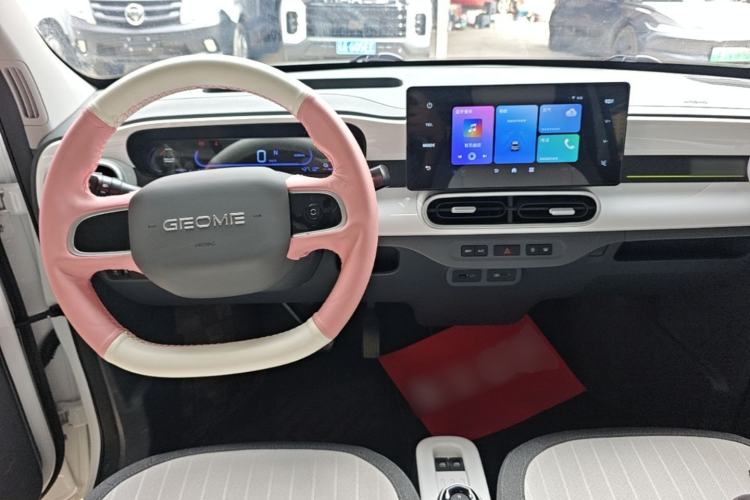 Used Geely Galaxy Panda 2025 210 km – Yuanqi Bear Center Console
