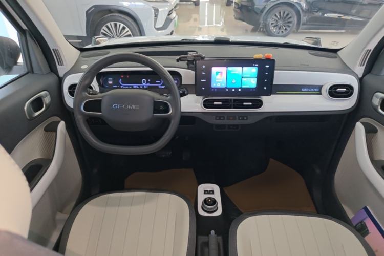 Used Geely Galaxy Panda 2025 210km Panda Kart Center Console