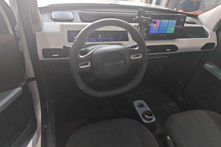 Used Geely Galaxy Panda 2025 210 km – Yuanqi Bear Center Console