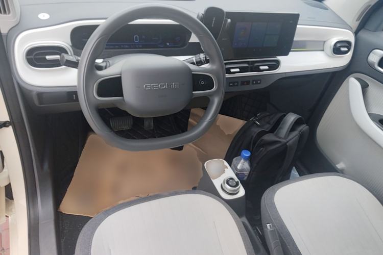 Used Geely Galaxy Panda 2025 210 km – Yuanqi Bear Center Console