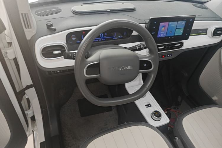 Used Geely Galaxy Panda 2025 210km Panda Kart Center Console