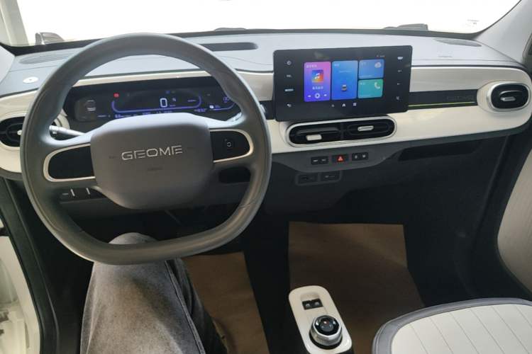 Used Geely Galaxy Panda 2025 210km Panda Kart Center Console