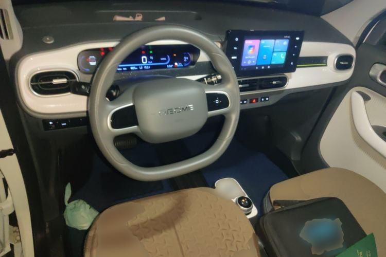 Used Geely Galaxy Panda 2025 210km Panda Rider Center Console