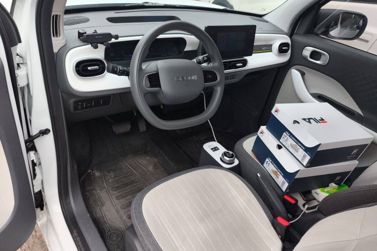 Used Geely Galaxy Panda 2025 210 km – Yuanqi Bear Center Console