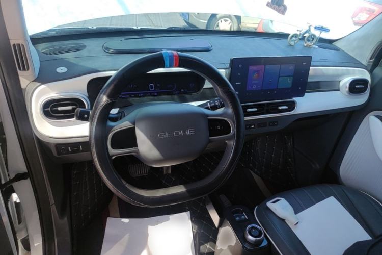 Used Geely Galaxy Panda 2025 210km Panda Kart Center Console