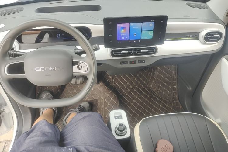 Used Geely Galaxy Panda 2025 210 km – Yuanqi Bear Center Console