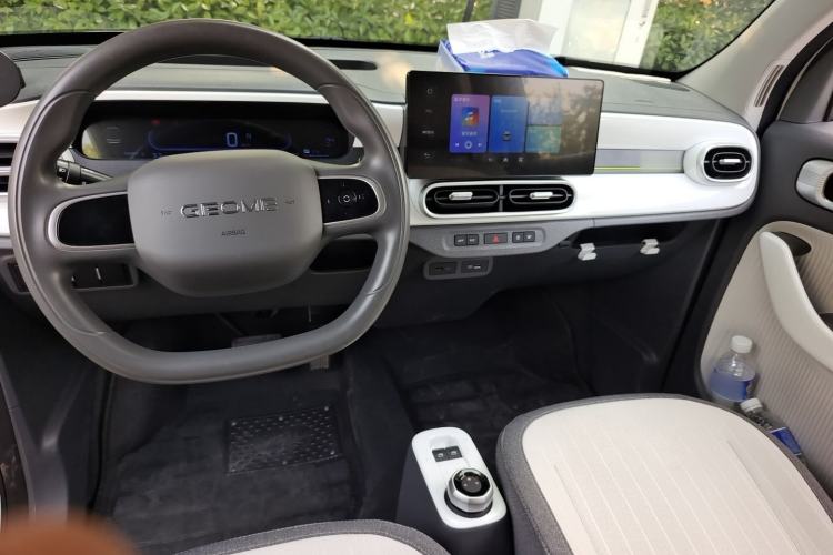 Used Geely Galaxy Panda 2025 210 km – Yuanqi Bear Center Console
