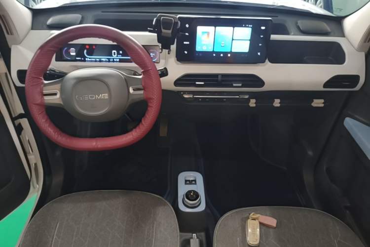 Used Geely Galaxy Panda 2025 210 km – Yuanqi Bear Center Console