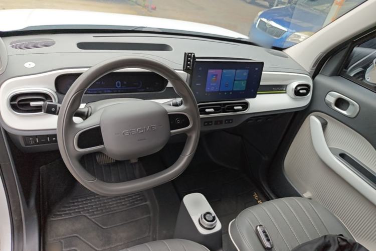 Used Geely Galaxy Panda 2025 210 km – Yuanqi Bear Center Console