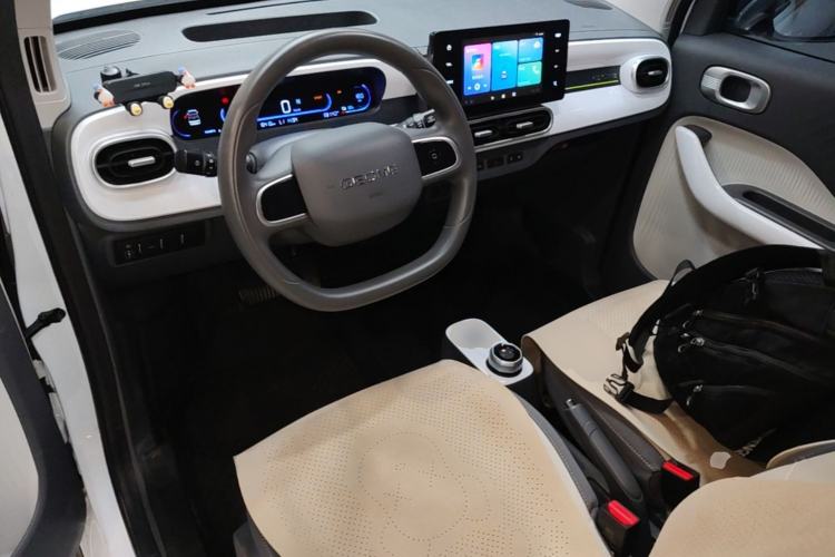 Used Geely Galaxy Panda 2025 210km Panda Kart Center Console