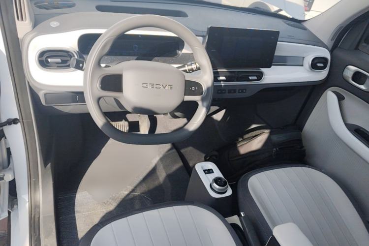 Used Geely Galaxy Panda 2025 210km Panda Kart Center Console