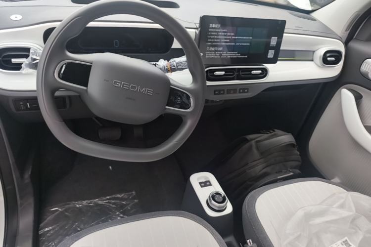 Used Geely Galaxy Panda 2025 210 km – Yuanqi Bear Center Console