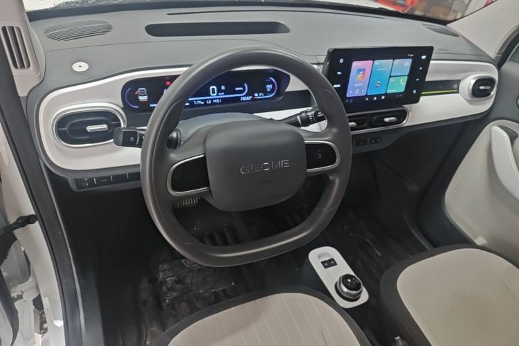 Used Geely Galaxy Panda 2025 210 km – Yuanqi Bear Center Console