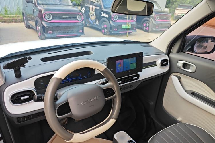 Used Geely Galaxy Panda 2025 210 km – Yuanqi Bear Center Console