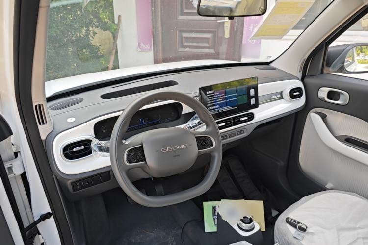 Used Geely Galaxy Panda 2025 210 km – Yuanqi Bear Center Console