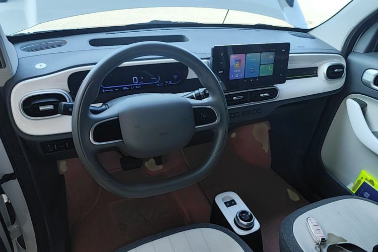 Used Geely Galaxy Panda 2025 210km Panda Kart Center Console