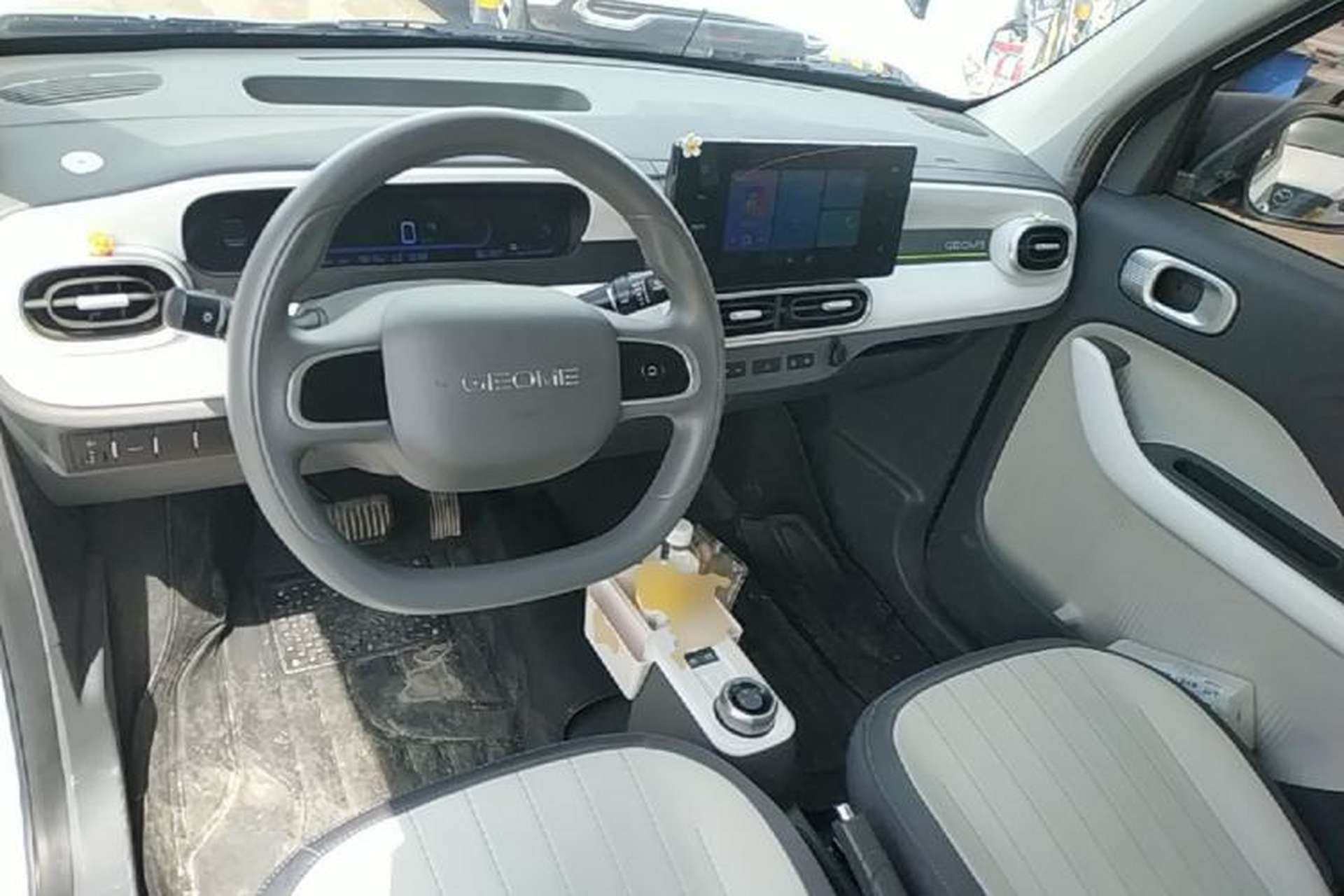 Used Geely Galaxy Panda 2025 210km Panda Kart Center Console