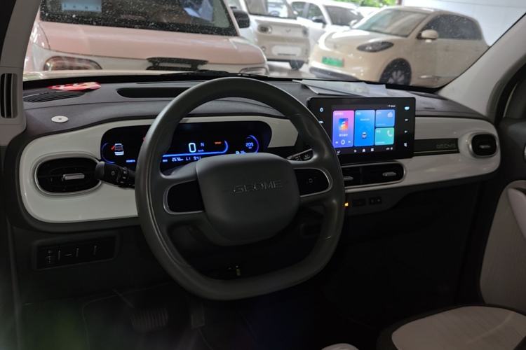 Used Geely Galaxy Panda 2025 210 km – Yuanqi Bear Center Console