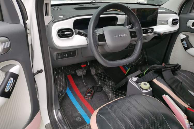 Used Geely Galaxy Panda 2025 210 km – Yuanqi Bear Center Console