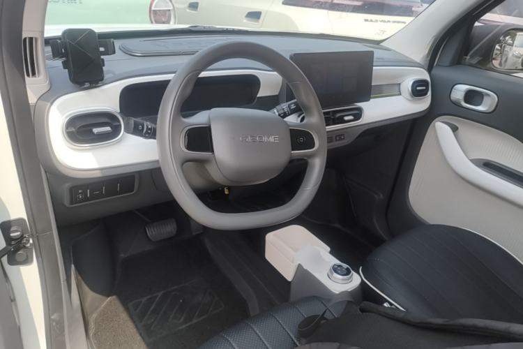 Used Geely Galaxy Panda 2025 210 km – Yuanqi Bear Center Console